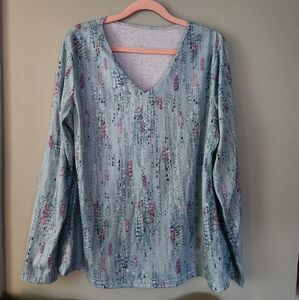Floral V-Neck Long Sleeve Top